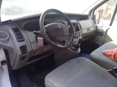 Veículo de Sucata renault trafic ii autobús (jl) 2.0 dci 115 do ano 2009 alimentado m9r782