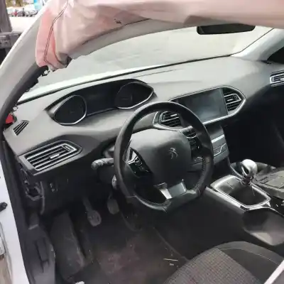 Здавання транспортного засобу peugeot 308 sw ii (lc_, lj_, lr_, lx_, l4_) 1.5 bluehdi 130 року 2019 потужний yh01