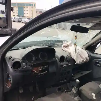 Veículo de Sucata dacia duster 1.5 dci diesel fap cat do ano 2013 alimentado k9k892