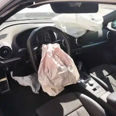 Sloopvoertuig audi a3 sportback (8va, 8vf) 1.5 tfsi van het jaar 2020 aangedreven dpca