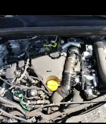 Veículo de Sucata renault clio v 1.5 blue dci diesel fap do ano 2021 alimentado 