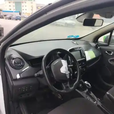 Hurda Aracı renault                                            zoe                                                                                                                                                                                                                                                        68 kw                                                                                                                                                                                                                                                      yılın 2018 güçlü 5aq