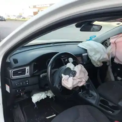 Veículo de Sucata kia niro drive plug-in hybrid do ano 2018 alimentado g4le