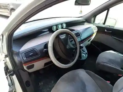 Veículo de Sucata citroen c8 2.0 hdi x do ano 2003 alimentado rht(dw10ated4)