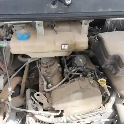 Veículo de Sucata iveco 35s13 furgon caja cerrada do ano 2014 alimentado f1ae3481