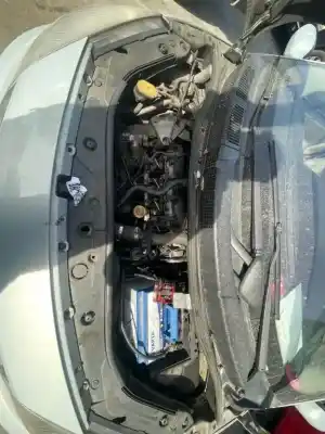 Veicolo di demolizione renault scenic ii 1.9 dci diesel fap dell'anno 2004 alimentato f9q