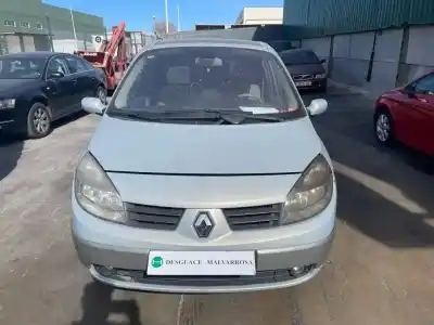 Veicolo di demolizione renault scenic ii 1.9 dci diesel fap dell'anno 2004 alimentato f9q