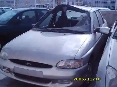 Veículo de Sucata alfa romeo 156 1.6 16v t.spark distinctive do ano 2004 alimentado ar32104