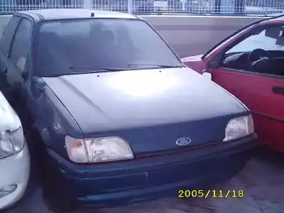 Veículo de Sucata alfa romeo 156 1.6 16v t.spark distinctive do ano 2004 alimentado ar32104