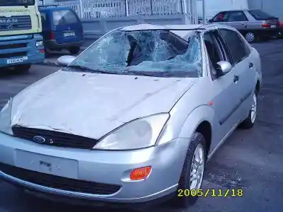 Veículo de Sucata alfa romeo 156 1.6 16v t.spark distinctive do ano 2004 alimentado ar32104