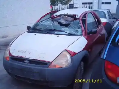 Veículo de Sucata alfa romeo 156 1.6 16v t.spark distinctive do ano 2004 alimentado ar32104