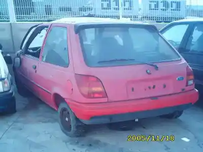 Veículo de Sucata alfa romeo 156 1.6 16v t.spark distinctive do ano 2004 alimentado ar32104