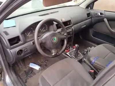 Здавання транспортного засобу skoda octavia i combi (1u5) 1.9 tdi року 2004 потужний asv