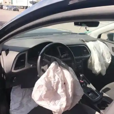 Здавання транспортного засобу seat leon (5f1) 1.6 tdi року 2018 потужний dgte