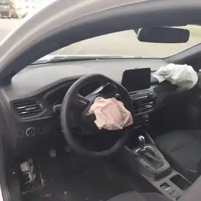 Veículo de Sucata ford focus turnier 1.0 ecoboost do ano 2022 alimentado b7da