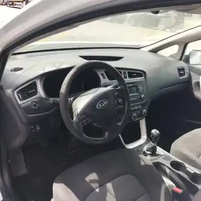 Vehicul casat kia ceed (cd) 1.4 t-gdi al anului 2015 alimentat d4fc