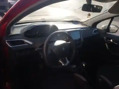 Veículo de Sucata peugeot 208 i (ca_, cc_) 1.4 hdi do ano 2014 alimentado 8h01