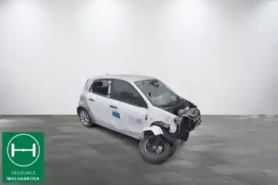 Здавання транспортного засобу smart forfour ev eq 17.6 kwh року 2019 потужний 780997