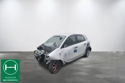 Здавання транспортного засобу smart forfour ev eq 17.6 kwh року 2019 потужний 780997