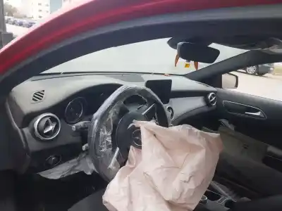 Здавання транспортного засобу mercedes-benz clase gla (x156) gla 180 (156.942) року 2018 потужний m 270.910