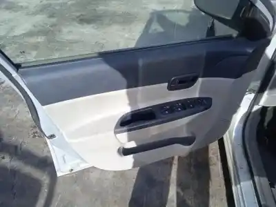 Veicolo di demolizione hyundai accent iii (mc) 1.5 crdi gls dell'anno 2007 alimentato d4fa