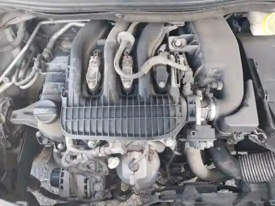 Veículo de Sucata peugeot 208 i (ca_, cc_) 1.2 vti 82 do ano 2018 alimentado hm05