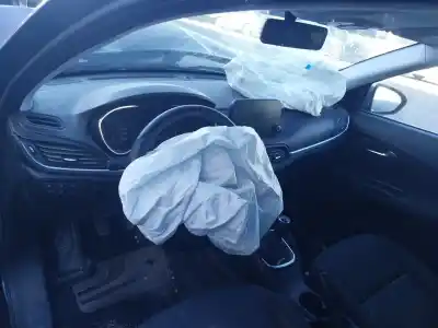 Здавання транспортного засобу fiat tipo ranchera familiar (356_, 357_) 1.4 (356wxf1b) року 2020 потужний 940 b7.000