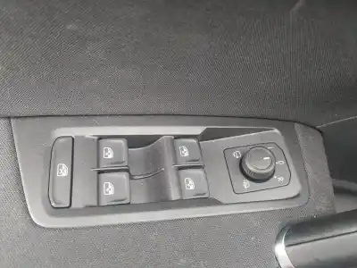 Veículo de Sucata volkswagen touran (5t1) 2.0 tdi do ano 2023 alimentado dtrc