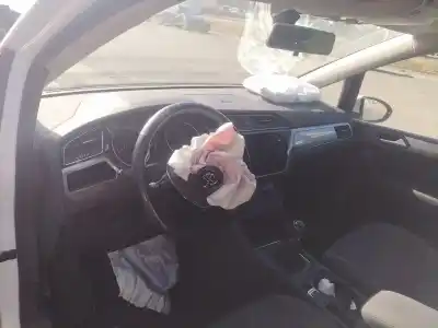 Veículo de Sucata volkswagen touran (5t1) 1.6 tdi do ano 2018 alimentado dgda