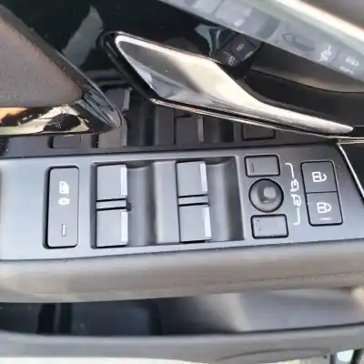 Veicolo di demolizione land rover                                         range rover evoque                                                                                                                                                                                                                                         evoque                                                                                                                                                                                                                                                     dell'anno 2023 alimentato aj21d4