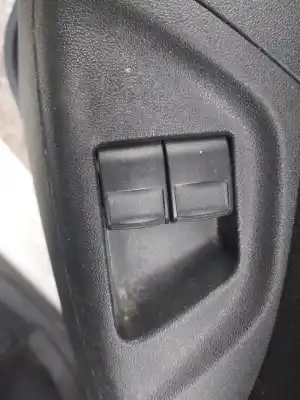 Veículo de Sucata toyota aygo (_b4_) 1.0 (kgb40) do ano 2015 alimentado 1kr-fe