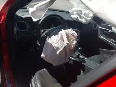 Veículo de Sucata volvo v60 i (155) d3 do ano 2014 alimentado d 5204 t7