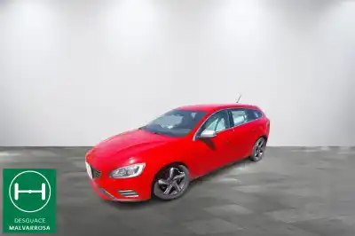 Veículo de Sucata volvo v60 i (155) d3 do ano 2014 alimentado d 5204 t7