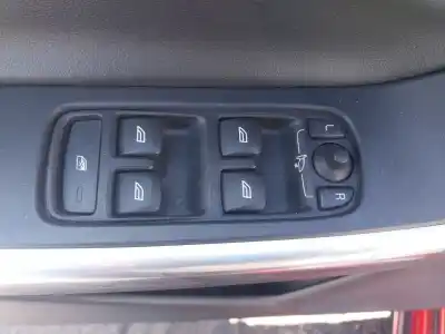 Veículo de Sucata volvo v60 i (155) d3 do ano 2014 alimentado d 5204 t7