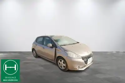 Vehículo de desguace PEUGEOT 208  del año 2012 con motor 8HP (DV4C),8HR (DV4C)