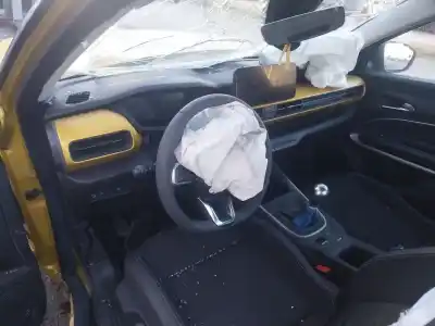 Scrapping Vehicle jeep avenger (j2) electric of the year 2023 powered 