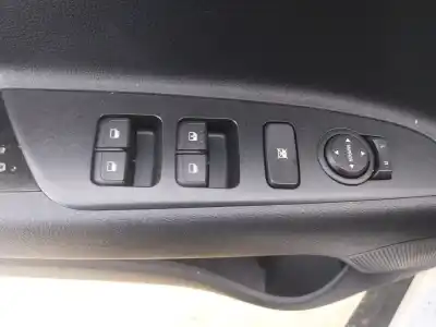 Scrapping Vehicle kia stonic (yb) 1.0 t-gdi of the year 2021 powered g3lc,g3le