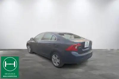 Veicolo di demolizione volvo s60 ii (134) d4 dell'anno 2012 alimentato d 5204 t3