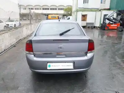 Véhicule à la ferraille opel vectra c (z02) 1.9 cdti (f69) de l'année 2005 alimenté z 19 dt