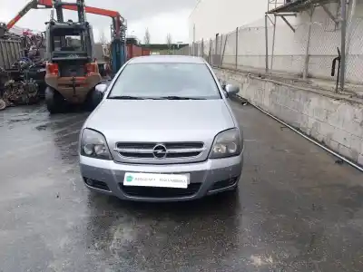Véhicule à la ferraille opel vectra c (z02) 1.9 cdti (f69) de l'année 2005 alimenté z 19 dt