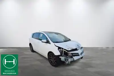 Véhicule à la ferraille TOYOTA VERSO (_R2_)  de l'année 2014 alimenté 1AD-FTV