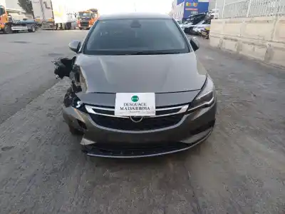Véhicule à la ferraille OPEL ASTRA K (B16)  de l'année 2016 alimenté B16DTE