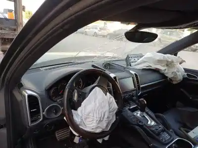 Здавання транспортного засобу porsche cayenne (92a) 4.8 turbo року 2011 потужний m 48.52