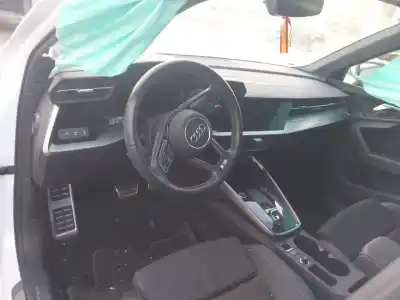 Veículo de Sucata audi a3 sportback (8ya) 35 tdi do ano 2020 alimentado dsrb,dtsa,dtsb,dxpa