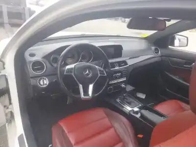 Здавання транспортного засобу mercedes-benz clase c coupé (c204) c 220 cdi (204.302) року 2012 потужний om 651.911