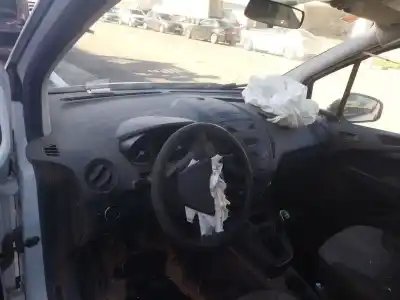 Veículo de Sucata ford tourneo courier b460 monospace 1.0 ecoboost do ano 2018 alimentado sfca,sfcb,sfcc,sfcd,sfce,sfcf