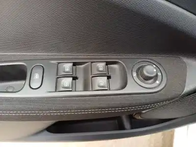 Veículo de Sucata renault zoe (bfm_) zoe (bfmc, bfmd) do ano 2020 alimentado 5aq 605