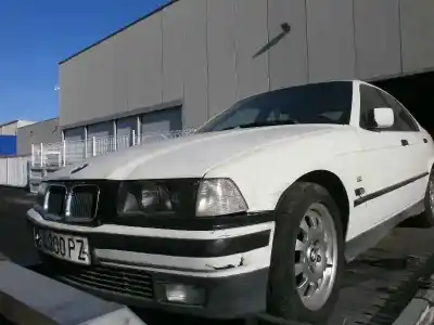 Veicolo di demolizione BMW SERIE 3 BERLINA (E36)  dell'anno 1995 alimentato 25-6T-1