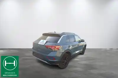 Veicolo di demolizione volkswagen t-roc (a11, d11) 1.5 tsi dell'anno 2024 alimentato dxdb