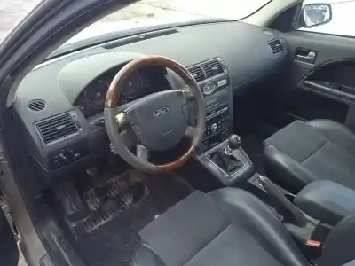 Vehicul casat ford mondeo berlina (ge) 2.0 tdci cat al anului 2005 alimentat fmba